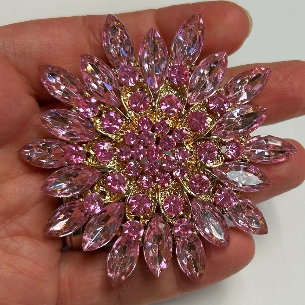 Brooch - Pink Rhinestone Starburst - Gold Tone - Contemporary - New - Picture 2 of 3